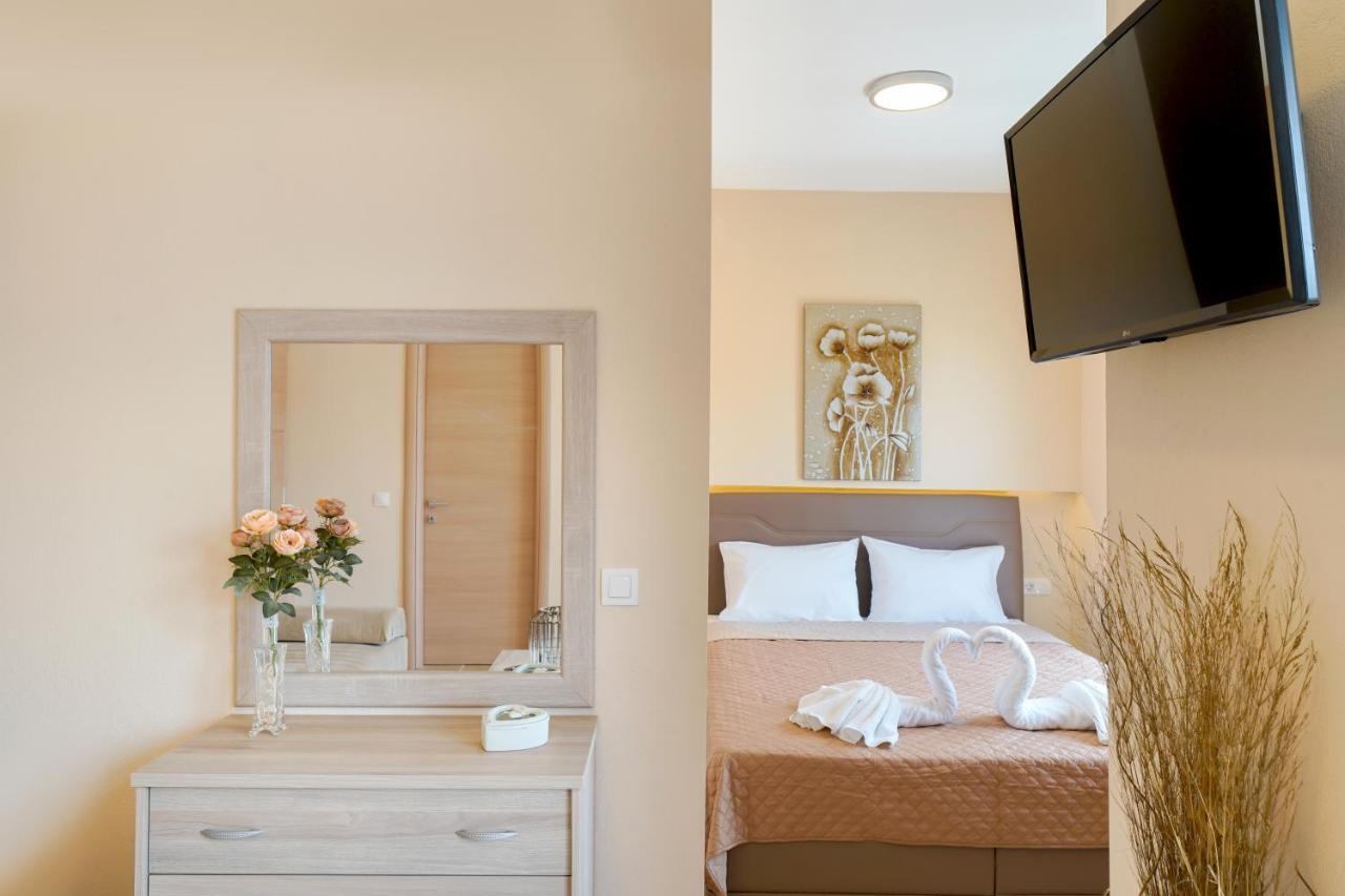 Theodore Apartments Skála Marión 外观 照片