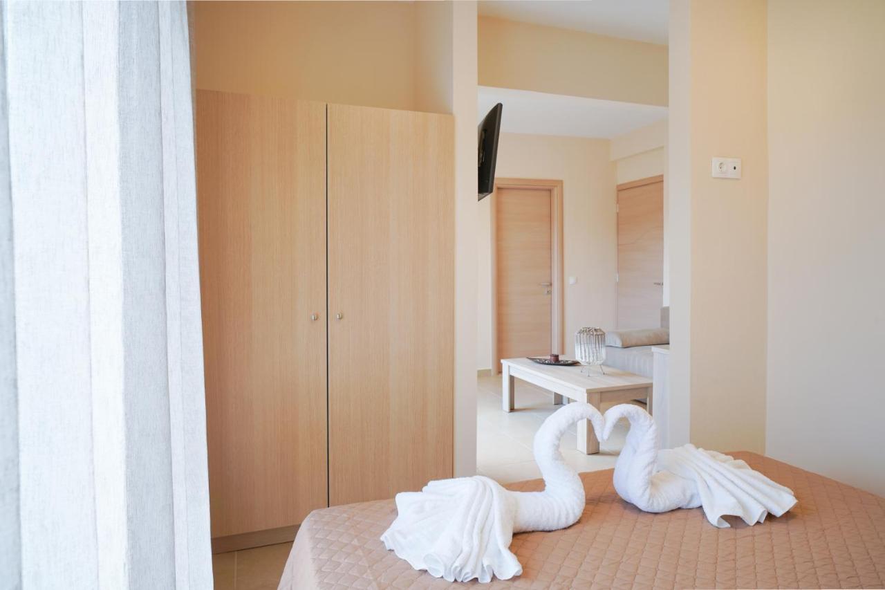 Theodore Apartments Skála Marión 外观 照片