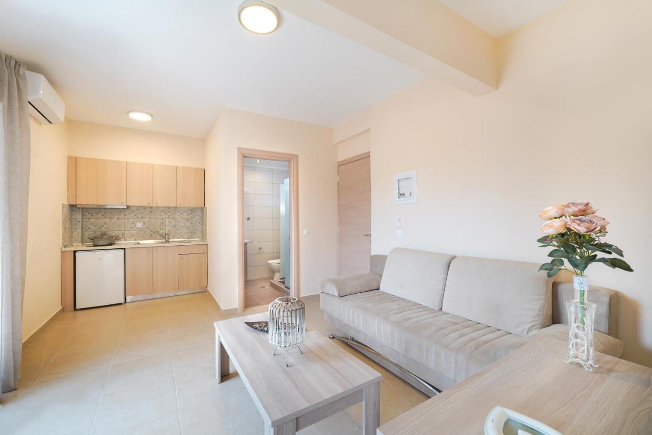 Theodore Apartments Skála Marión 外观 照片