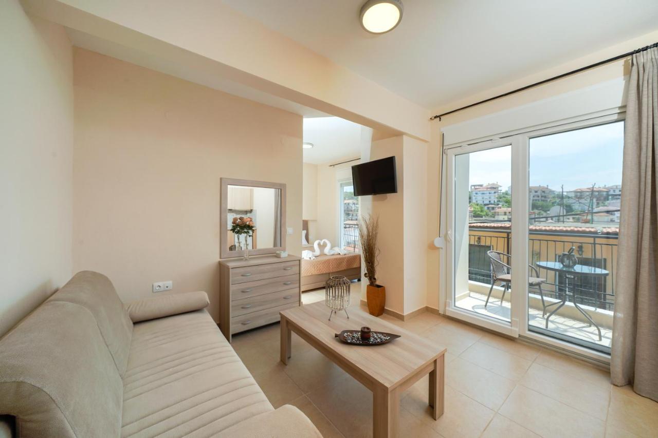 Theodore Apartments Skála Marión 外观 照片