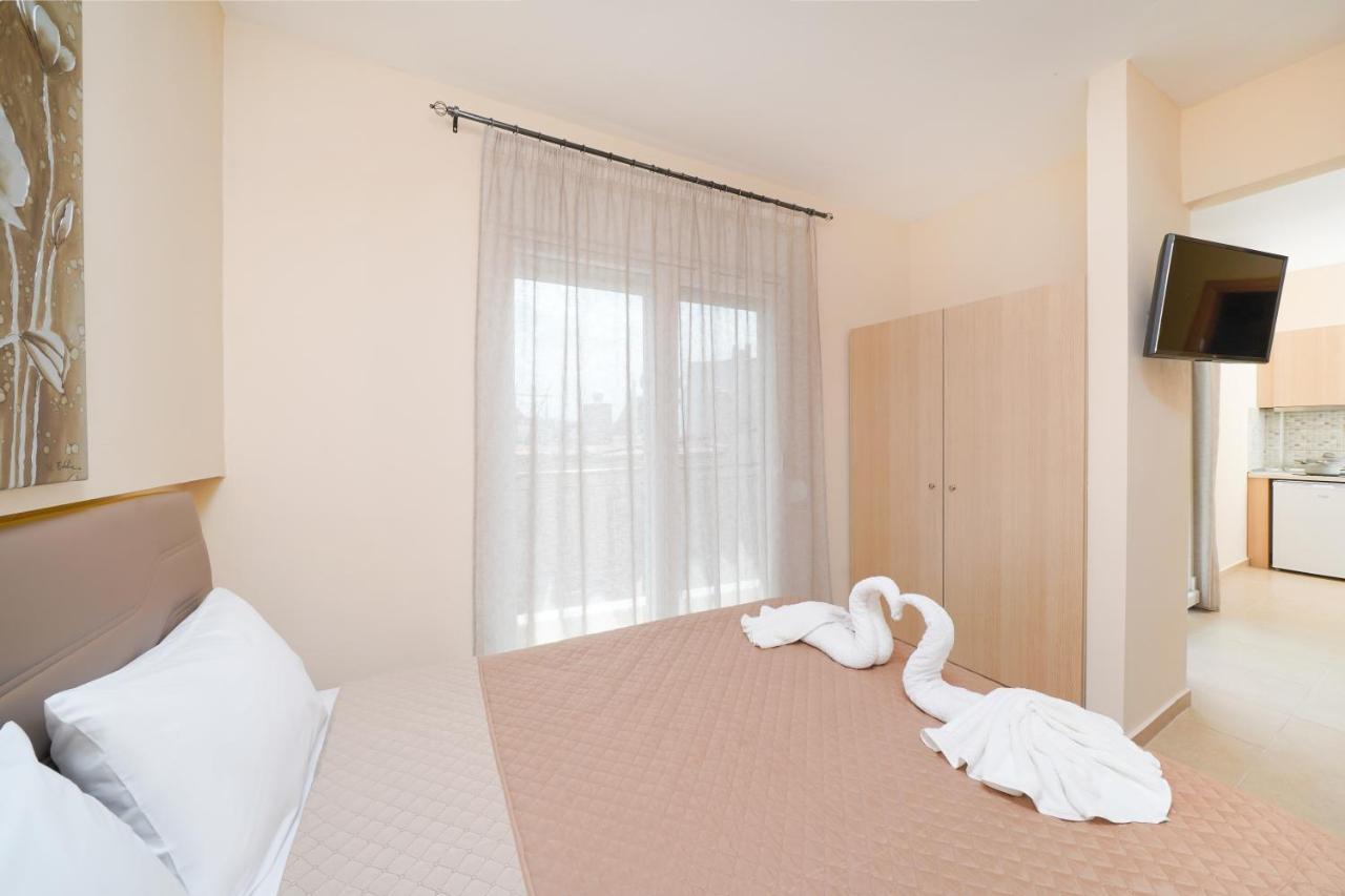 Theodore Apartments Skála Marión 外观 照片